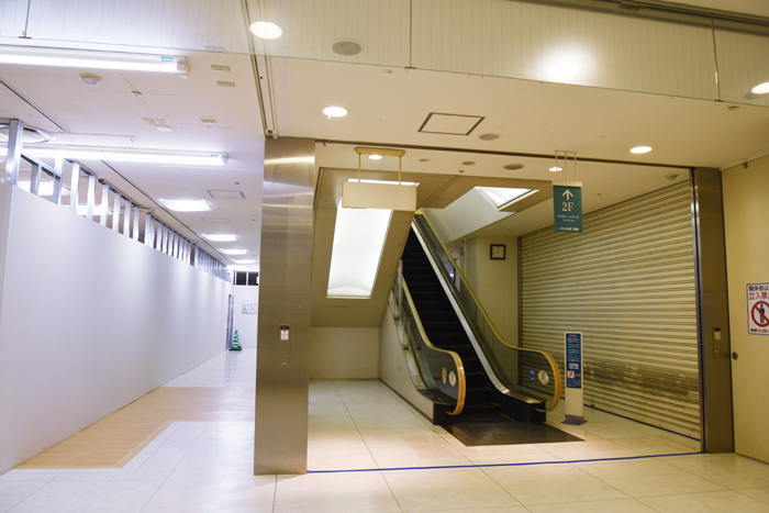 シャッター商店街ならぬシャッター駅ビル!営業中なのにほとんど店なし。栃木小山駅ビルロブレがヤバい!_e0171573_21283622.jpg
