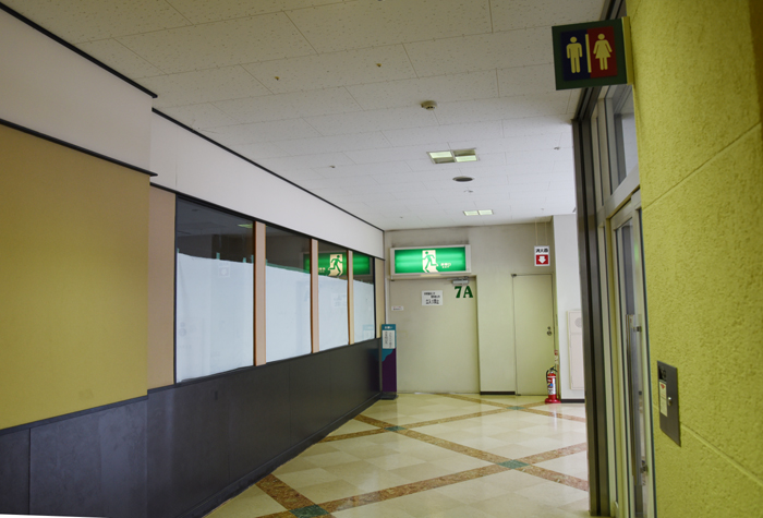 シャッター商店街ならぬシャッター駅ビル!営業中なのにほとんど店なし。栃木小山駅ビルロブレがヤバい!_e0171573_213017.jpg
