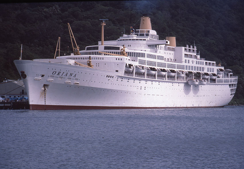 SS Oriana オリアナ_f0344614_19354432.jpg