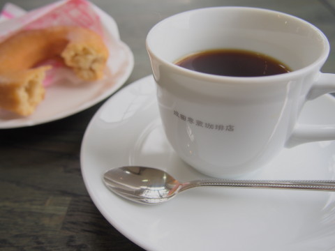 コーヒードーナツ&ブラジル:弘大カフェ(弘前市)_b0147224_22571686.jpg