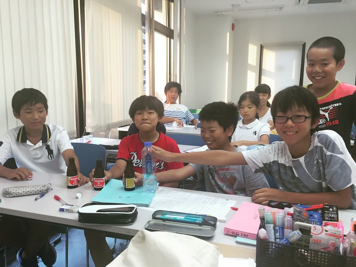 小学生たち_d0116009_2251727.jpg