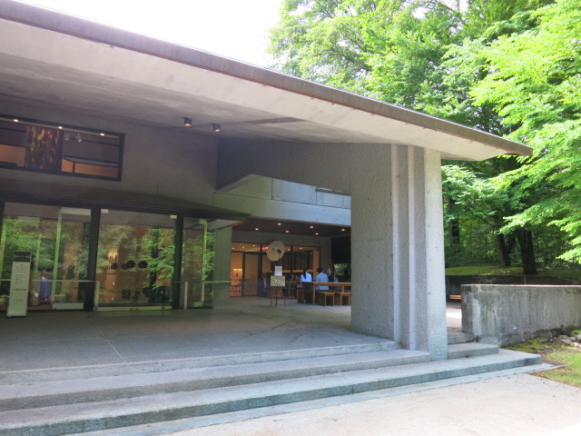 町民美術館の日*「セゾン現代美術館」で森林浴♪_f0236260_17990.jpg
