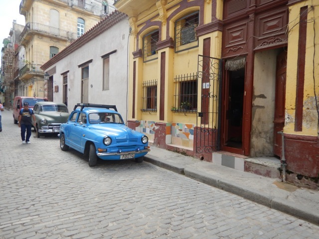 CUBA  habana  old town 　/ 　 キューバ　ハバナ旧市街_b0195093_09594398.jpg