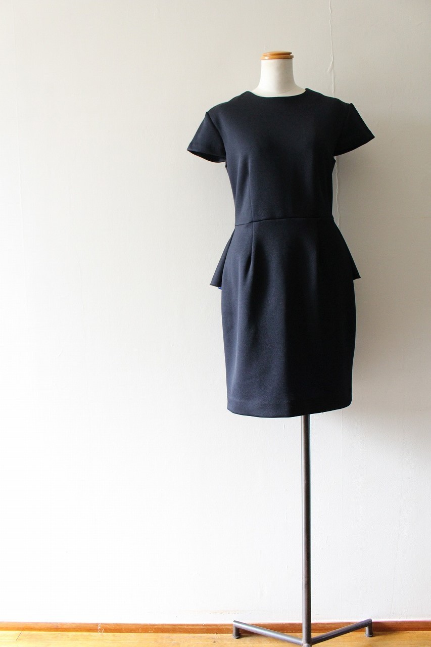 Yoko Chanヨーコチャンのback Peplum Dressが買取入荷しました Retore Shop Blog Yoko Chanヨーコチャンのback Peplum Dressが買取入荷しました Retore Shop Blog