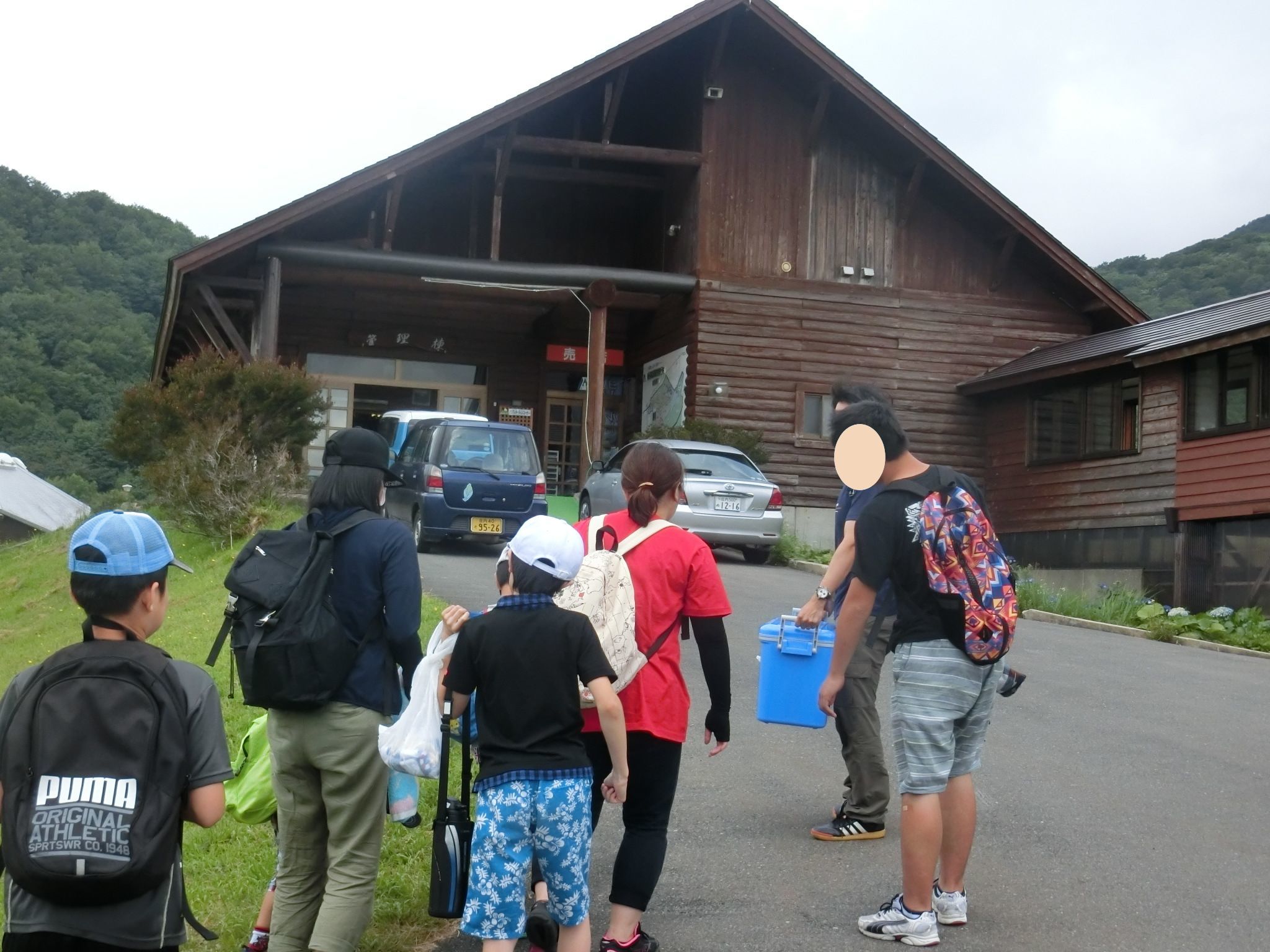 貸し切りバスで鳥海高原家族旅行村！！魚釣り、おもしろい！！！_c0342050_22310055.jpg