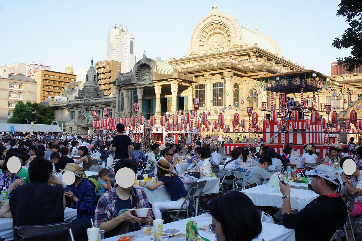 築地本願寺の盆踊り オートクチュールの旅日記