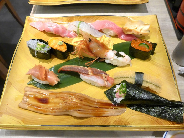 銀座「美登利総本店　銀座店」へ行く。_f0232060_11361020.jpg
