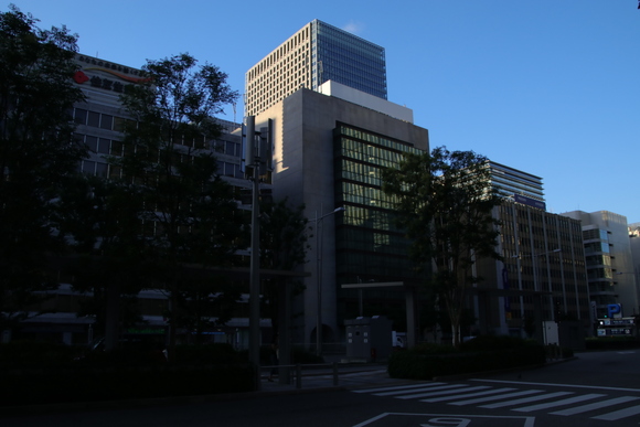 東京の朝・・ JR東京駅_d0202264_7285514.jpg