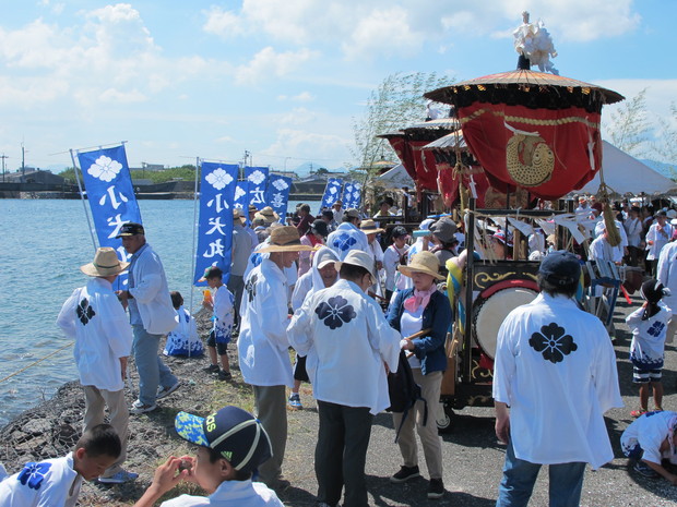 八幡古表神社の傀儡子舞と神相撲　　2016.8.6（土）_a0166196_21194321.jpg