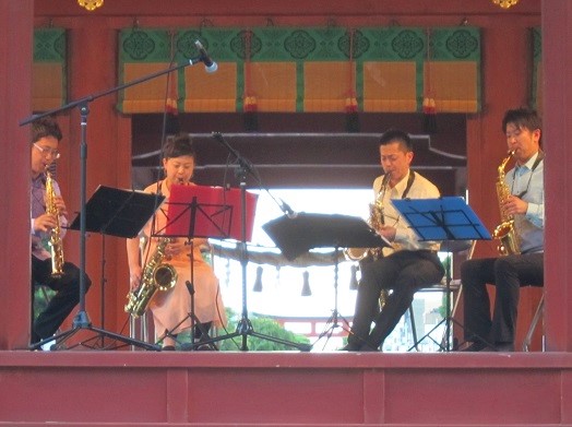 e0245404_1641235.jpg