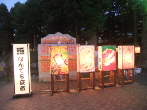 夜市で夕涼み..._b0137932_20193783.jpg