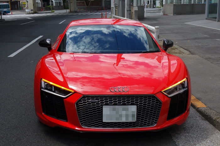 アウディ R8 plusに試乗_f0068687_20184264.jpg