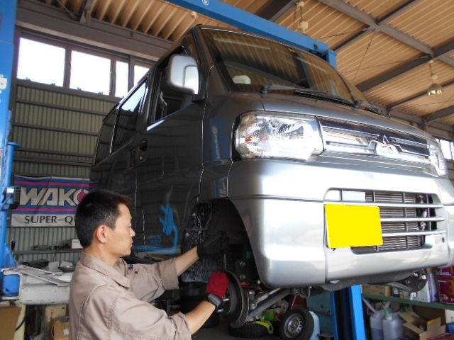 ミニキャブ ミーブ車検整備中( ´・ω・)o_c0213517_10364185.jpg