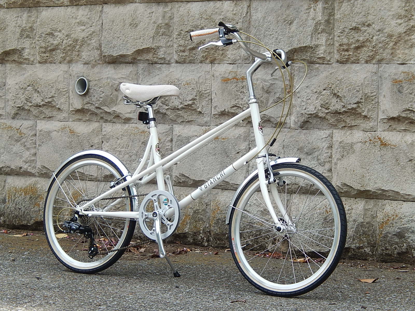 2017年モデルBianchi 入荷情報_e0188759_17592686.jpg