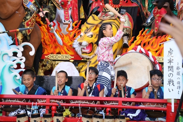 藤田八束のお祭り@東北のお祭り、日本一の山車が見事な八戸三社大祭・・・②_d0181492_20122732.jpg