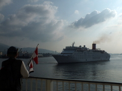 8月9日(火)､神戸港第4突堤に客船\"OCEAN DREAM\"が入りました_b0192588_9325270.jpg