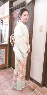 ヘアーメイクと着付け_a0123703_16150763.jpg
