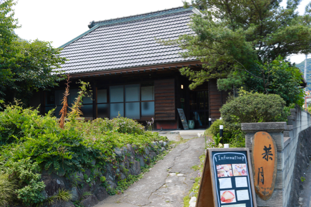 f0348831_07043425.jpg