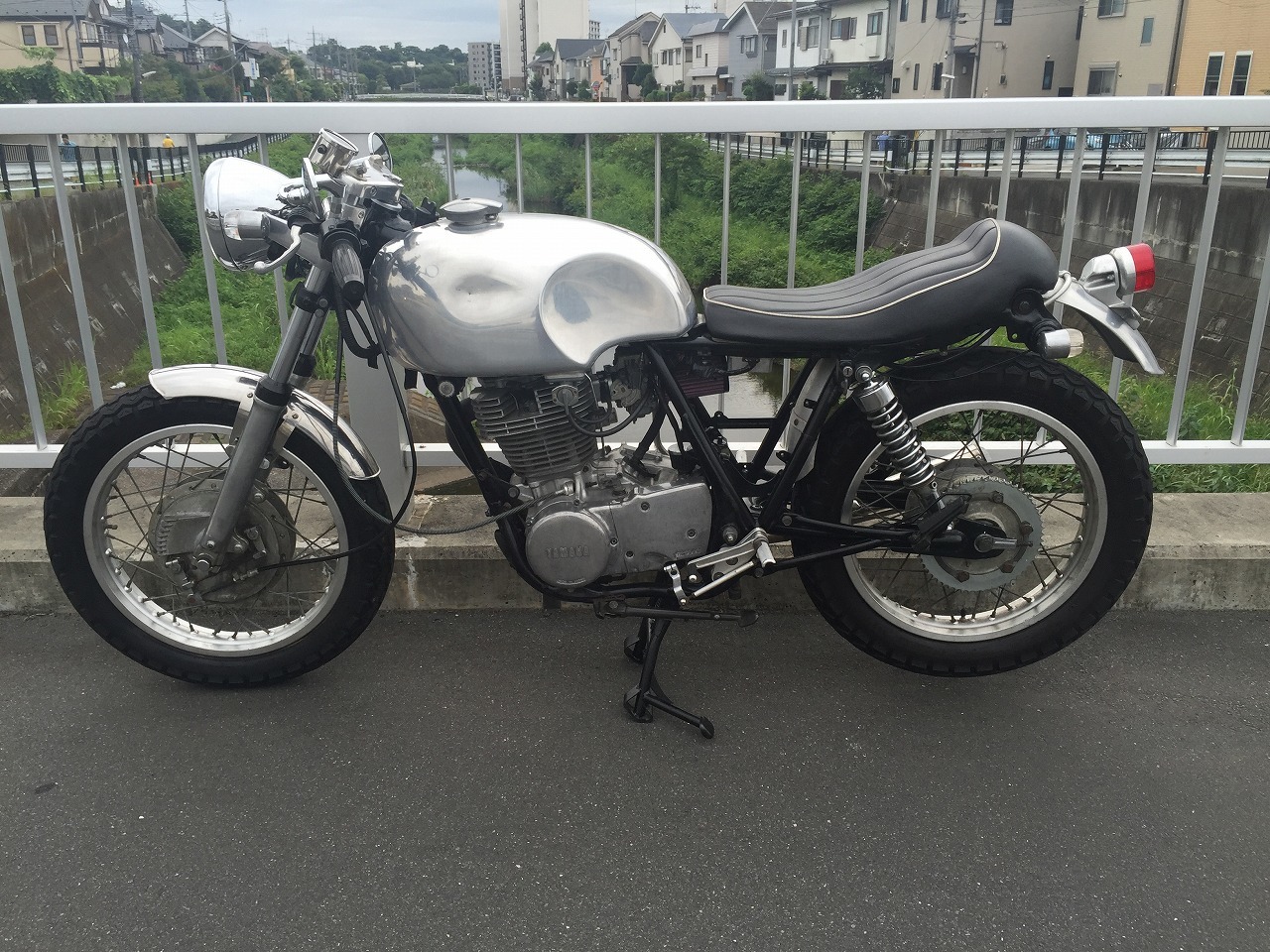 Sr400アルミタンク セパハン カフェ仕様販売車両 In Your Life イン ユア ライフ モーターサイクル バイク屋のブログ