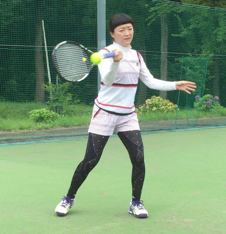 ベテランテニスプレーヤー・森 明美(もり あけみ)選手を金栄堂サポート!_c0003493_15483738.jpg