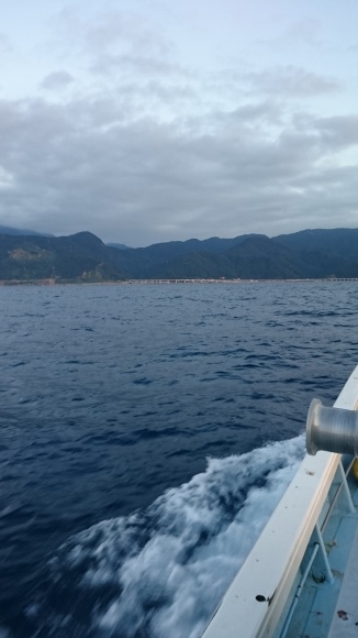 刺身 海鮮丼なら漁火へ_d0235898_20111223.jpg