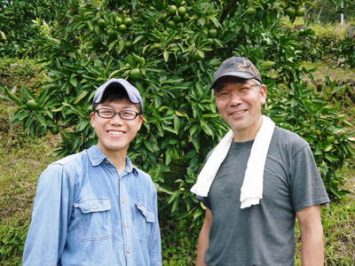 ザ・みかん 美味しく甘く育てるための匠の摘果作業 その2(十分な水を与え摘果で美味しく育てます)_a0254656_19394556.jpg