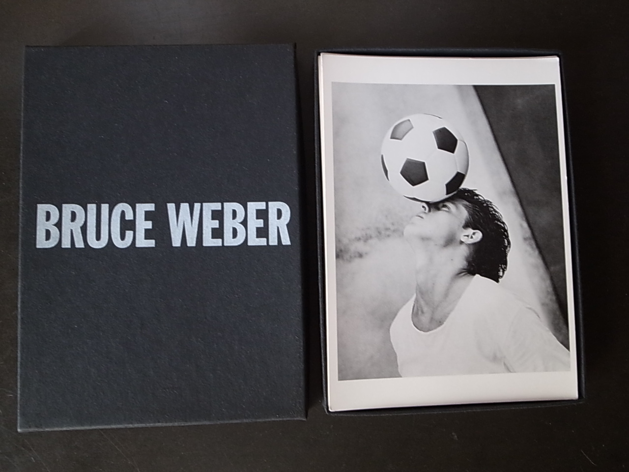 BRUCE WEBER 25 BOXED POSTCARDS / fotofolio_a0227034_14245690.jpg