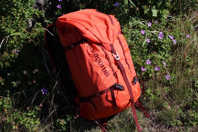 Patagonia Ascensionist Pack 35L_e0239458_08482080.jpg