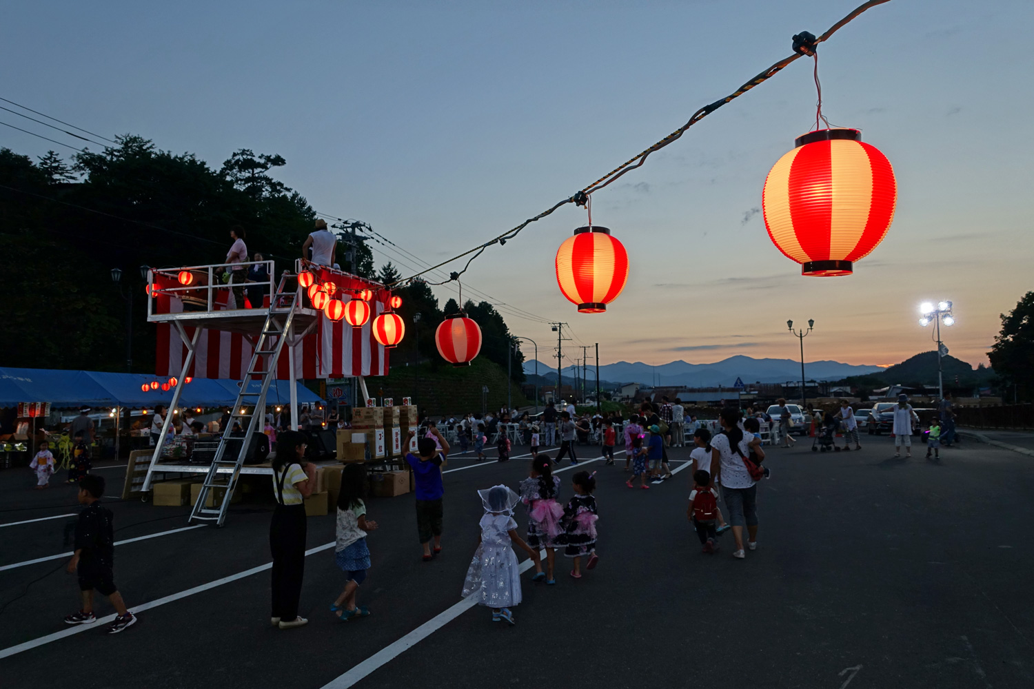 子ども盆踊り_d0142359_2040959.jpg