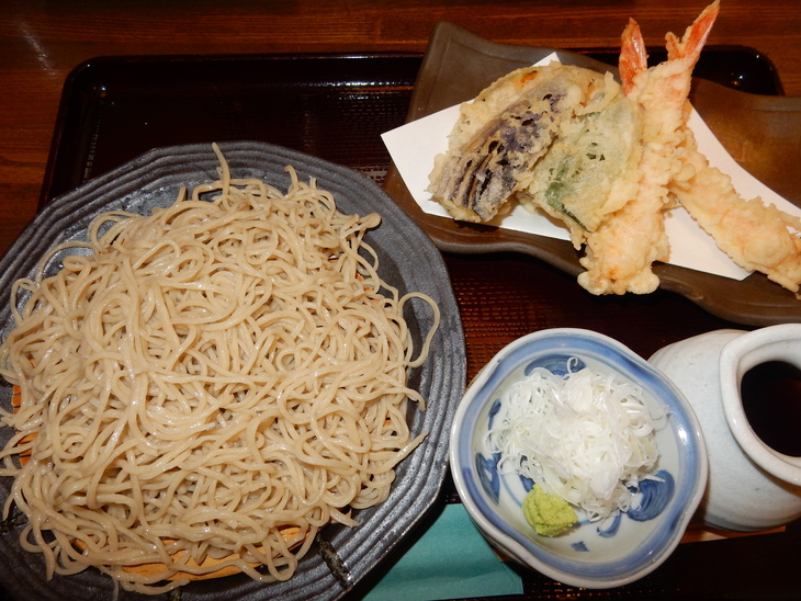 ’16,8,13(土)庭仕事に芝刈り!_f0060461_12205455.jpg