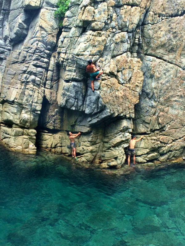 福井県 某所 DWS(Deep Water Soloing) _b0220886_18492441.jpg
