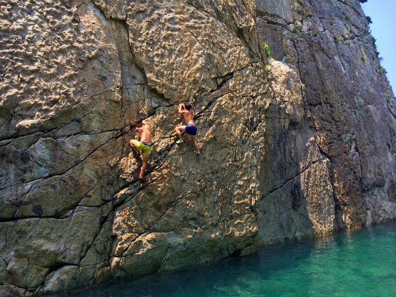 福井県 某所 DWS(Deep Water Soloing) _b0220886_18501397.jpg