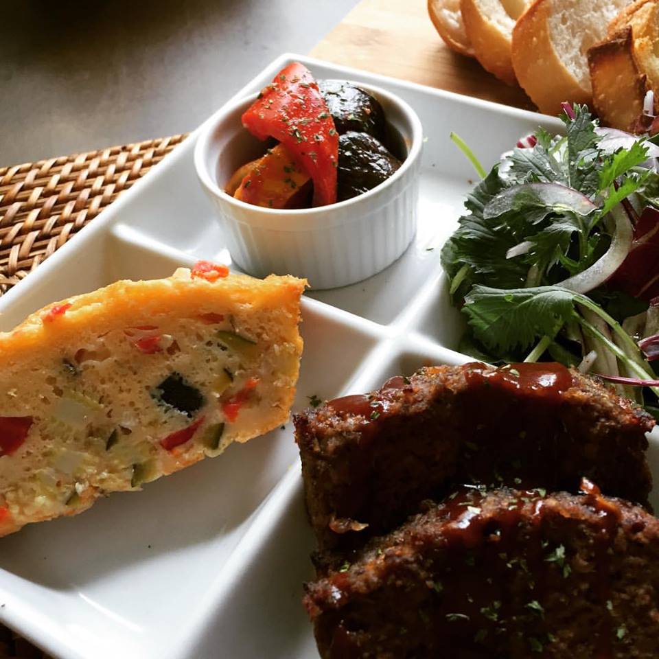 ミートローフ、夏野菜のケークサレ&ラタトゥイユでブランチ_d0116799_17135210.jpg