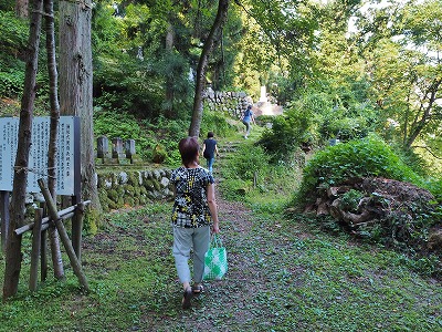 お盆のお墓参り_c0336902_15502299.jpg
