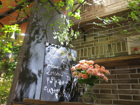 素直に、自然に花に触れる……自然と戯れる……_c0086204_15574174.jpg