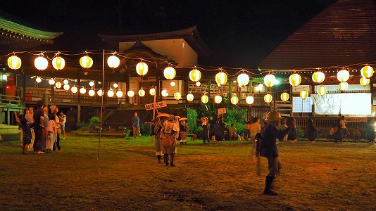 浦佐の仮装盆踊り_c0336902_16585197.jpg