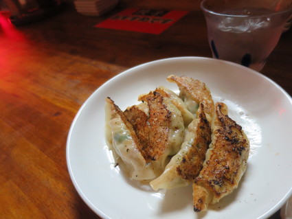 餃子めぐり「十八番」と「だるまや」(掛川の夜)_c0212604_21543100.jpg