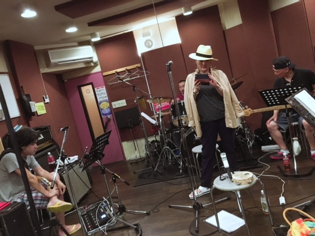 a0088007_01312366.jpg