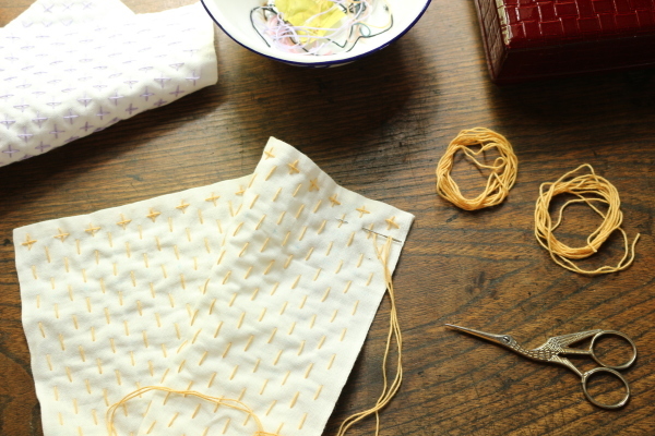 無印良品のスリッパに刺繍_f0354014_12063778.jpg