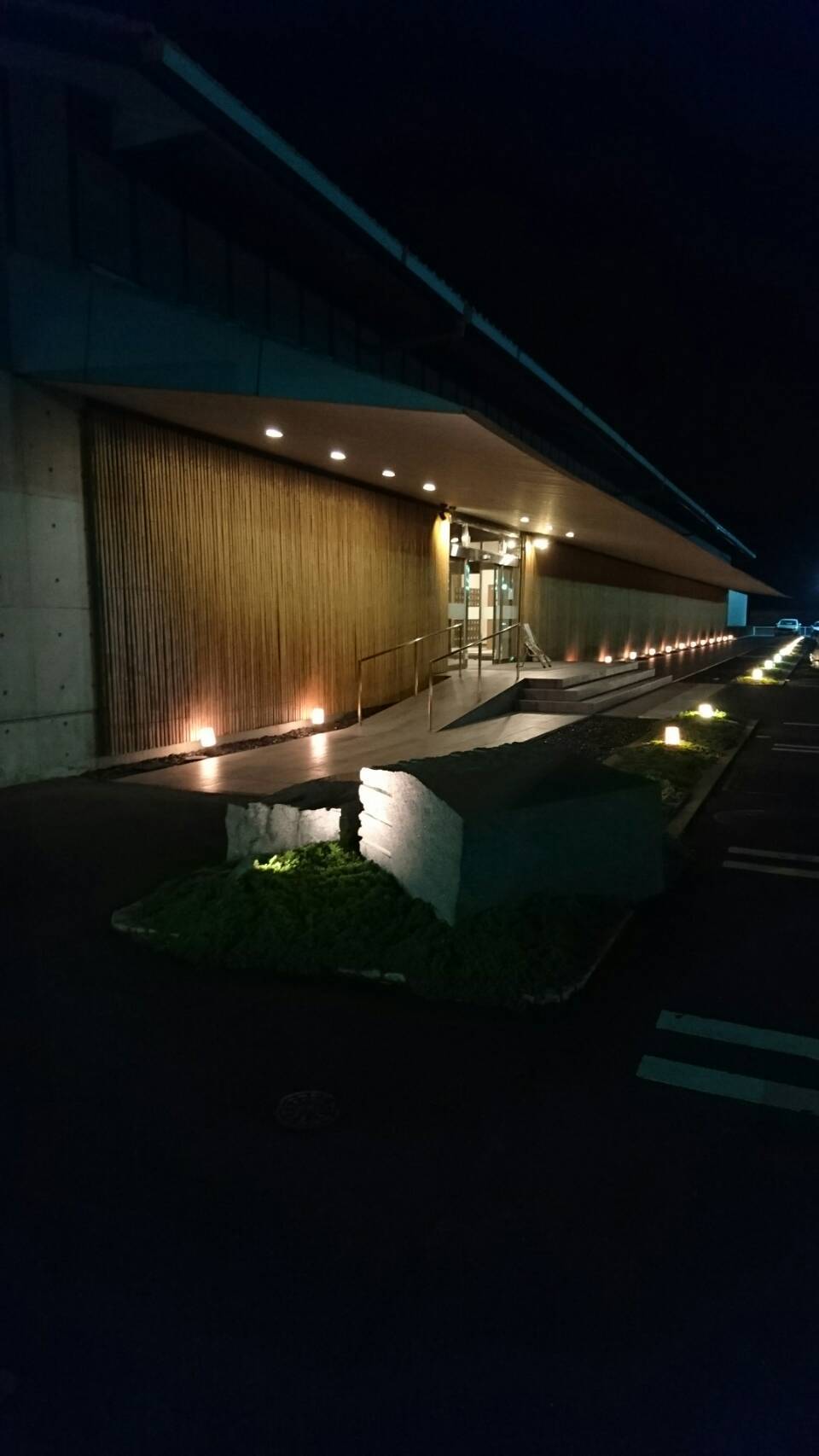 e0338831_03113410.jpg