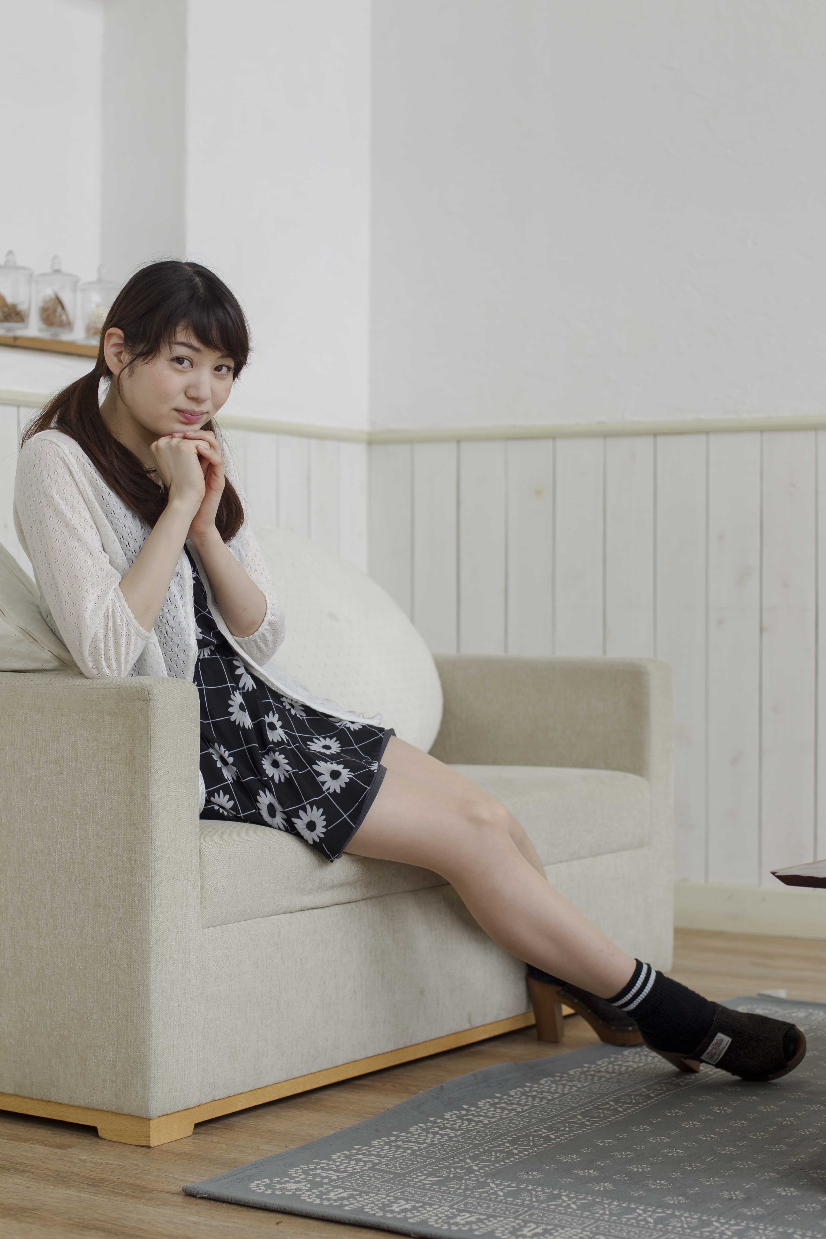 豊崎ゆり スタジオ バジルで撮影会！！ 第２部 『豊崎ゆり』さん 個撮 ４ : 続・特に、異常なし！！（ポートレートアルバム？？）