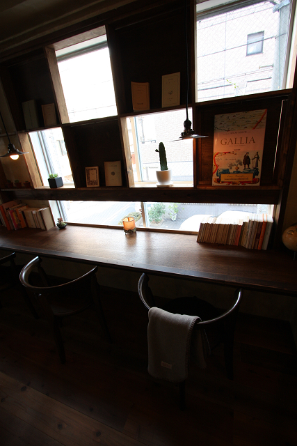 京都のコーヒー専門店⑦ －月と六ペンス－ _b0169330_16593561.jpg