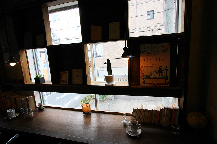 京都のコーヒー専門店⑦ －月と六ペンス－ _b0169330_1703551.jpg