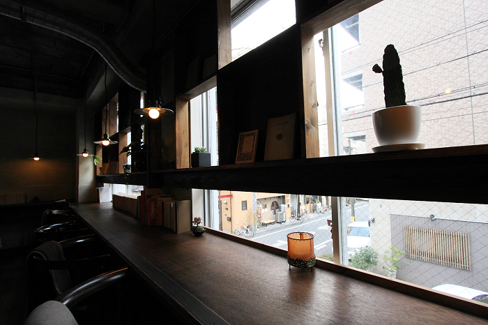 京都のコーヒー専門店⑦ －月と六ペンス－ _b0169330_1721649.jpg