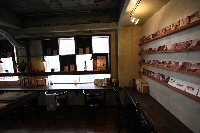 京都のコーヒー専門店⑦ －月と六ペンス－ _b0169330_1722883.jpg