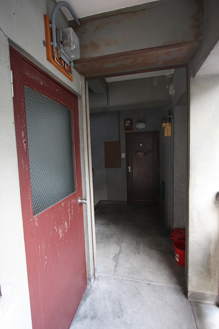 京都のコーヒー専門店⑦ －月と六ペンス－ _b0169330_172346.jpg