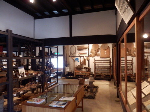 京都・美山かやぶき美術館、郷土資料館のご紹介。_a0279738_19521270.jpg