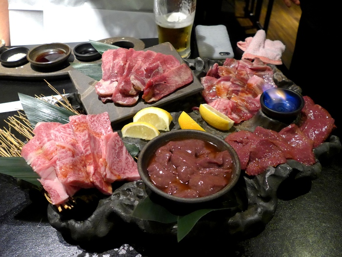 新宿三丁目「溶岩焼 薩摩屋」へ行く。_f0232060_14185126.jpg