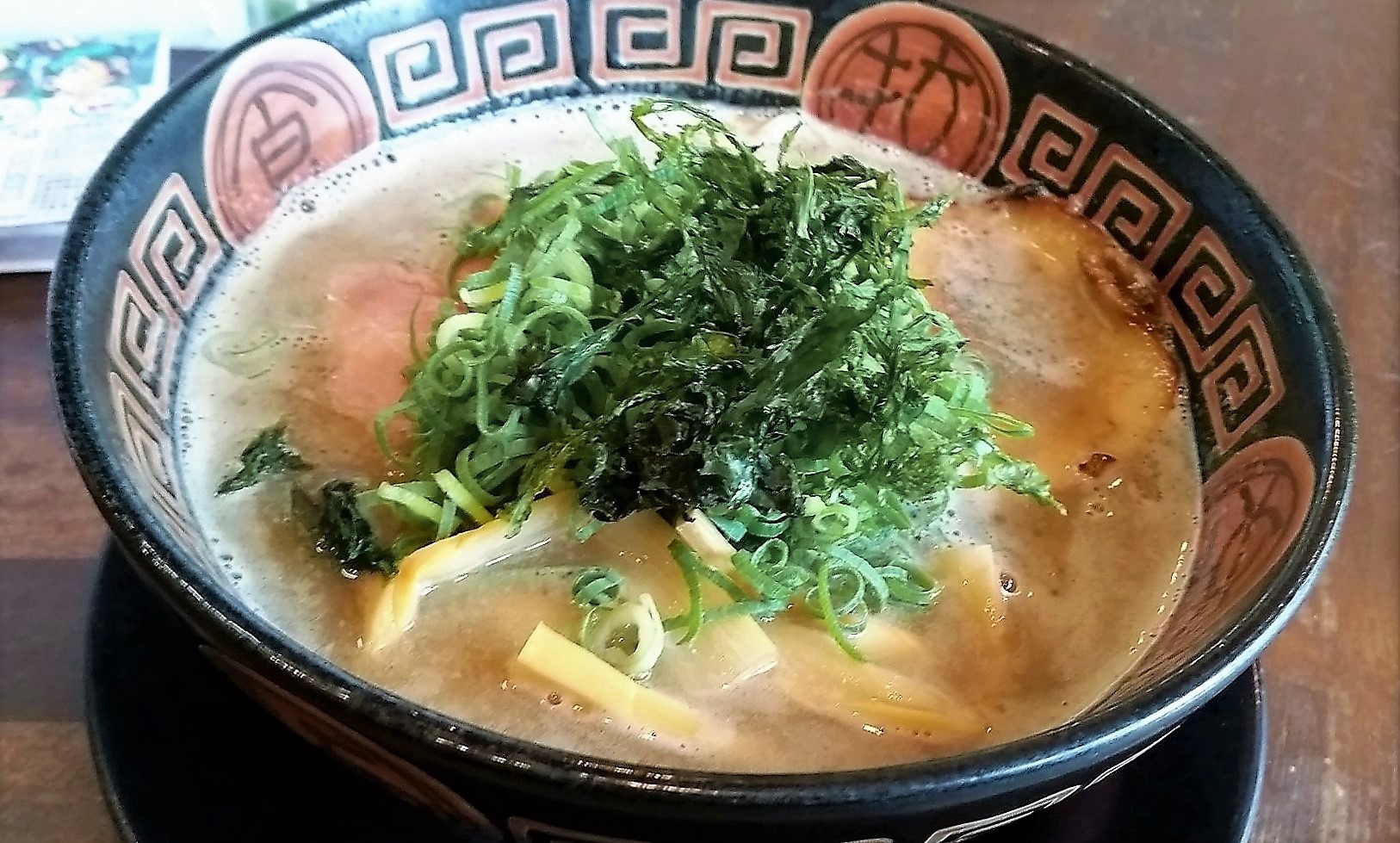 拉麺ノスゝメ 諭吉　魚介風味しょうゆらーめんこってり_e0208833_21291463.jpg