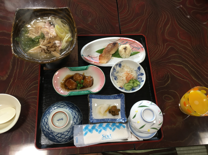 3日目 花海館で夕ご飯 その1 よつぎの子供たちの農村交流 夏
